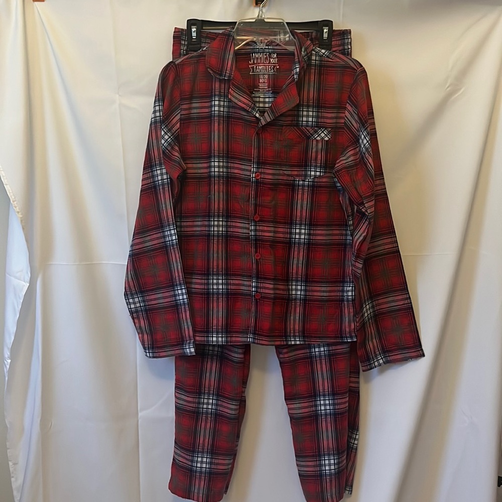🔴 5 items for $25 Sale! Boy's Jammies for Your Families Red Flannel 2 pc PJ Set